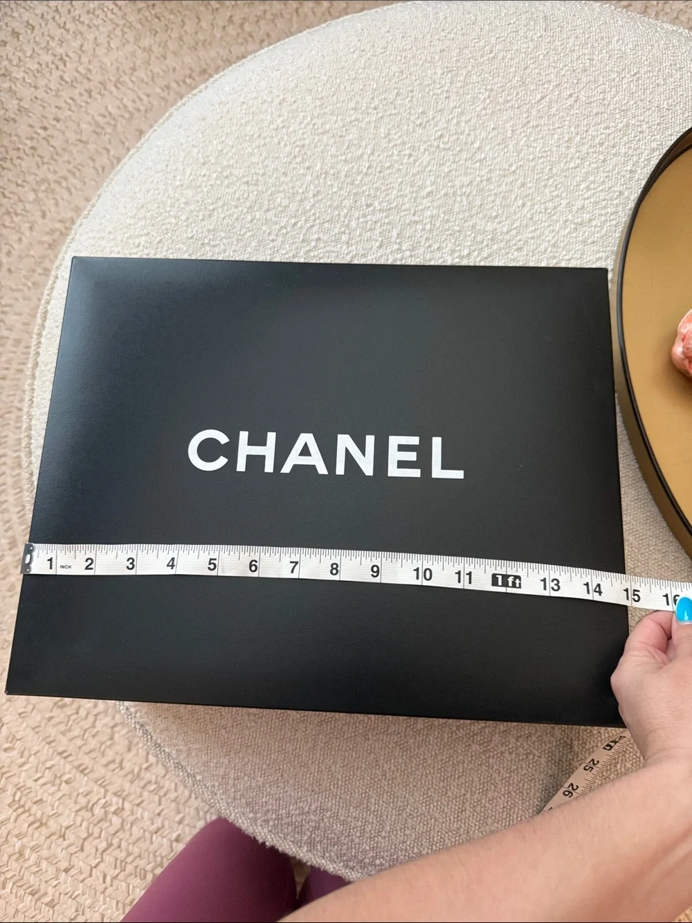 CHANEL elegant presentation